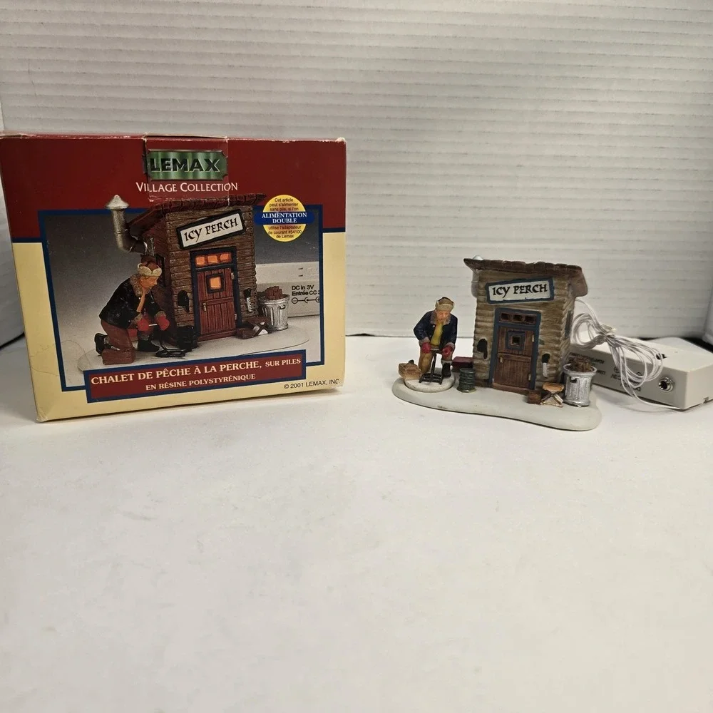 LEMAX Enchanted Forest ICY PERCH Poly-Resin‎ Christmas Village Accessories Decor